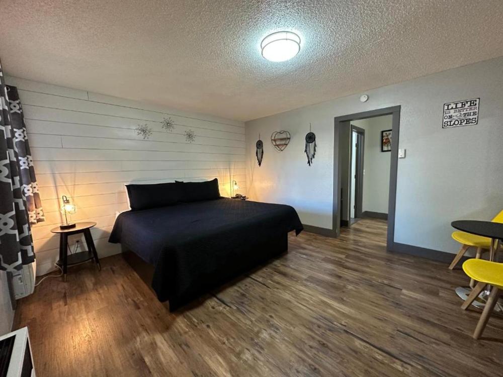 King Room interior